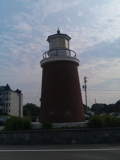 Short Sands Stubby Lighthouse