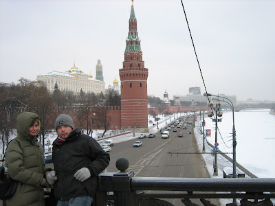 Kreml i szerokie, moskiewskie aleje