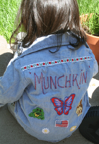 [june5munchkin1[5].gif]