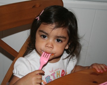 [partycakeeating[4].jpg]