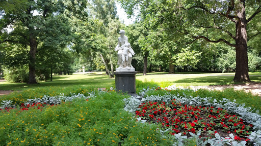 Statue im Blüherpark