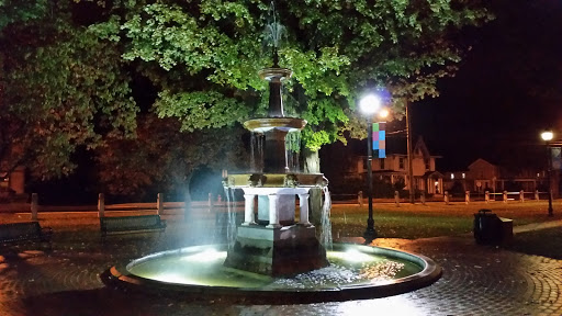 Winchester Town Fountain