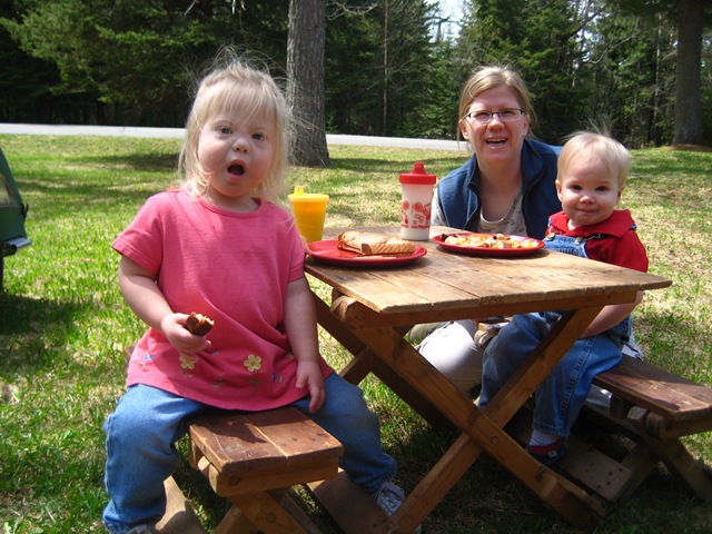 [CabinMem.weekend526Annes4thbday0062.jpg]