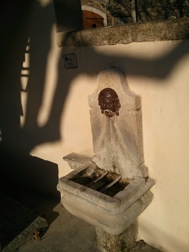 Fontaine Du Lavoir