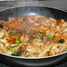 Garlic Sausage and Broccoli Linguine