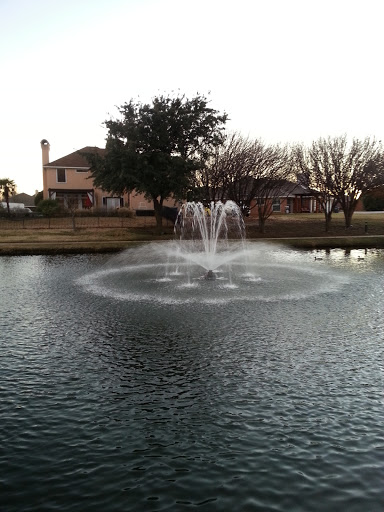 Pond Fountain Preston Lakes