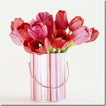 http://lh4.ggpht.com/kabloomofsandysprings/R76lf17e3GI/AAAAAAAAAuU/7fjQ6iRKzos/paint+bucket+bhg_thumb