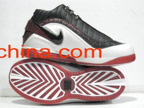 New Nike Zoom LeBron VI Photos Leaked to the Internet