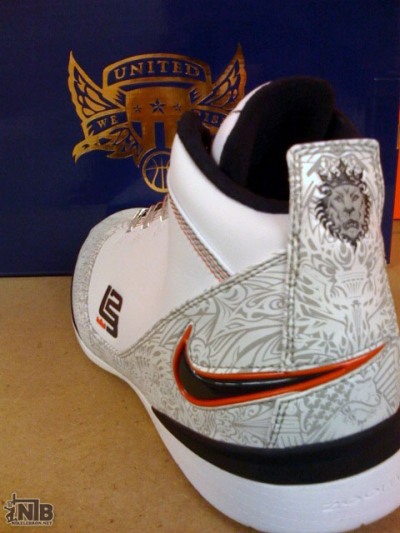 Nike Zoom Soldier II 8220United We Rise8221 USA Basketball Package Preview