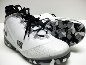 lbj soldier ii tb white black1 06 White Black Grey Zoom Soldier II TB Camo Real Pics