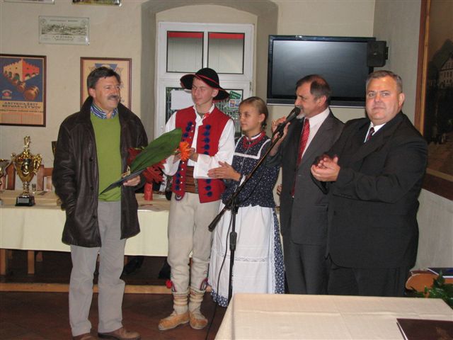 http://lh4.ggpht.com/kolozablocie/SNknpLf2FQI/AAAAAAAAAsg/kpSAcueu484/s800/IMG_0127.JPG