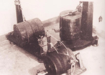 1951年李善邦先生主持研制的我国第一台地震仪