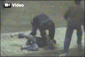 [mersinpoliscocuklaraiskence[3].jpg]