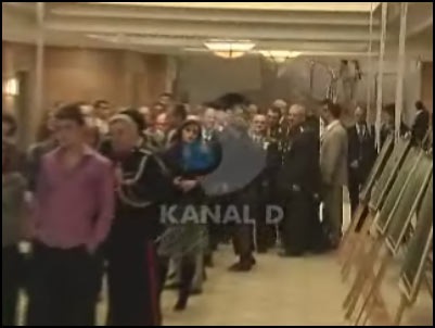 [turkler_israil_elciliginde2[3].jpg]