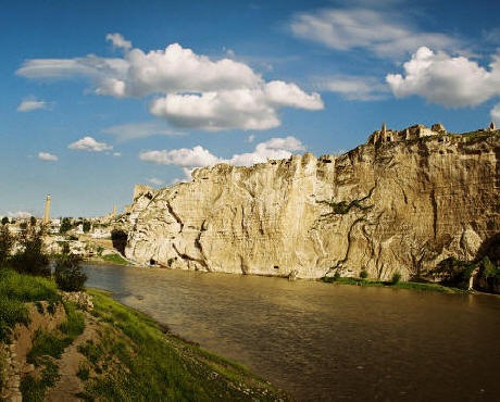 [Hasankeyf_Kalesi2.jpg]