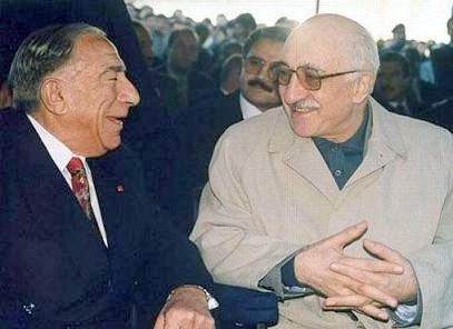 [Fetullah Gülen ile turkes turk kurt[4].jpg]