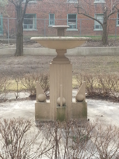 Decaying Fountain