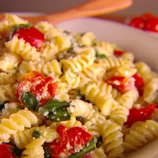 Chicken Fusilli with Spinach & Asiago Cheese