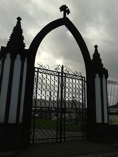 Portão Do Cemitério