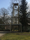Glockenturm auf dem Friedhof