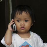 Achi lagi nelpon