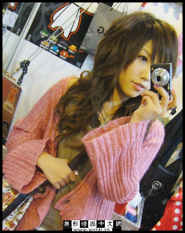 beautiful girl wallpaper 20070802_19f7f09bd152a4c632705GQ3Gm4BYptd.jpg