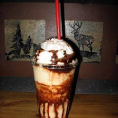 Starbucks Iced Mocha Latte- Yum
