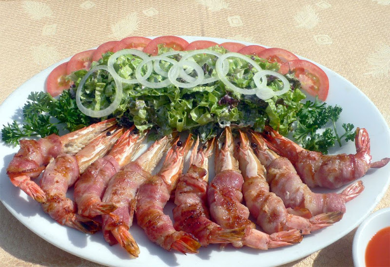 Tôm cuốn thịt xông khói Vissan