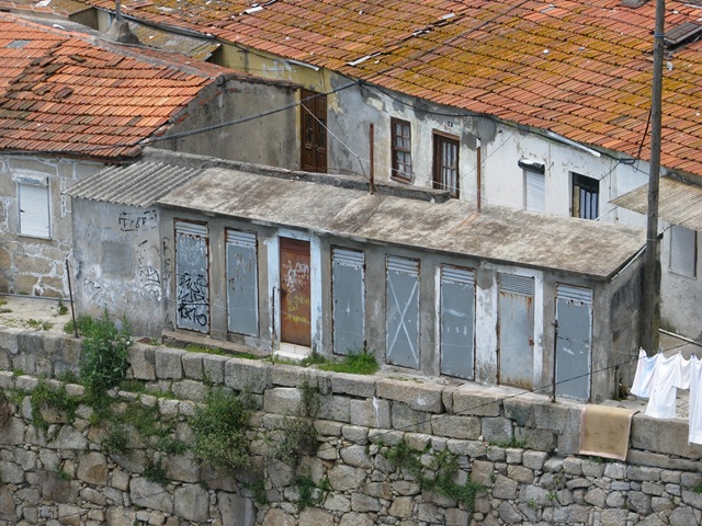 [2008.06_porto_pilar_fontainhas_062[3].jpg]