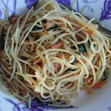 Linguine With Onion Confit, Goat Cheese, and Walnuts