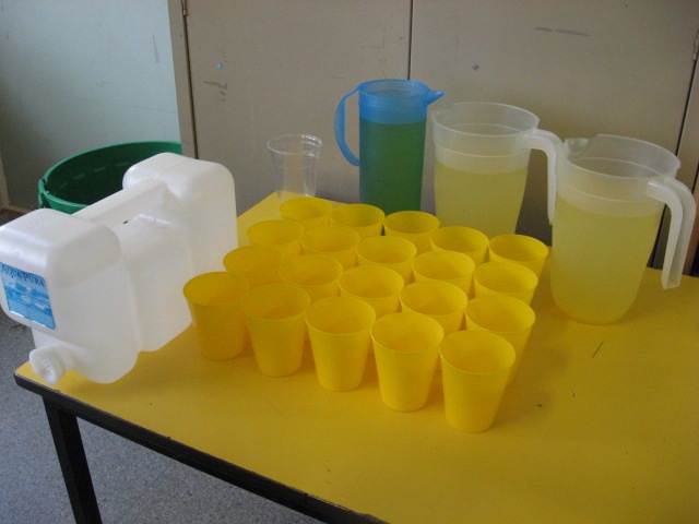 [YELLOWDAY0202.jpg]