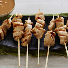 Chicken Sates with Peanut Curry Sauce