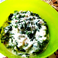 Creamy Yogurt Spinach Curry with Ginger and Black Pepper
