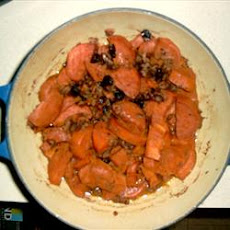 Baked Sweet Potatoes with Raisins and Pecans