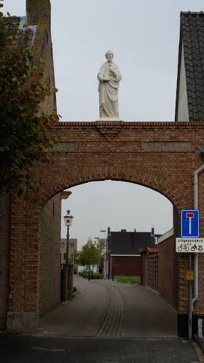 Beeld Heilige Petrus School Statue