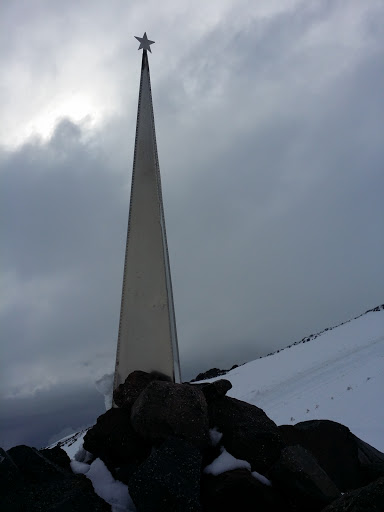 Памятник Защитникам Эльбруса