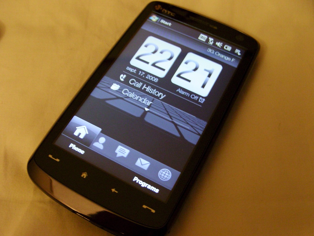 [htc_touch_hd_02[2].jpg]