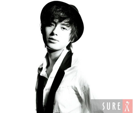 Lee Ji Hoon Black-and-White Photos