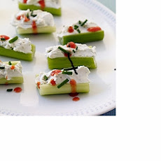 Buffalo-Style Stuffed Celery