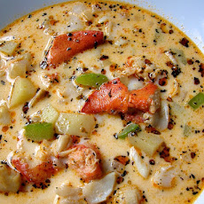 Manhattan Seafood Chowder