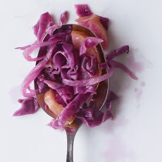 Braised Red Cabbage with Apple and Onion
