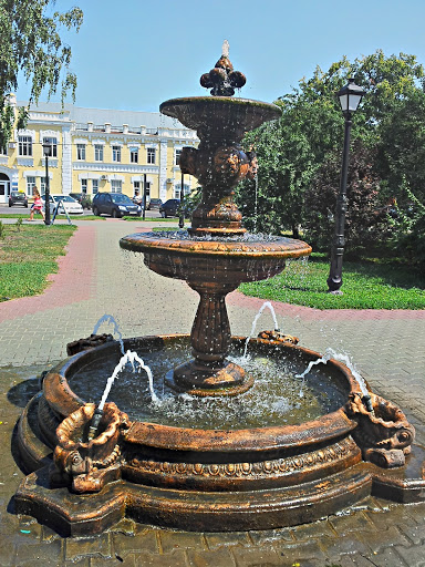 Lion Plaza Fountain