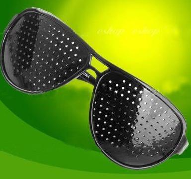 Gafas estenopeicas negras