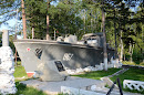 Памятник морякам надводных кораблей Совгаванско-Сахалинского объединения