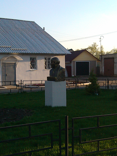 Ленин В Туношне
