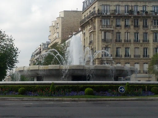 Fontaine du Pont de Neuilly