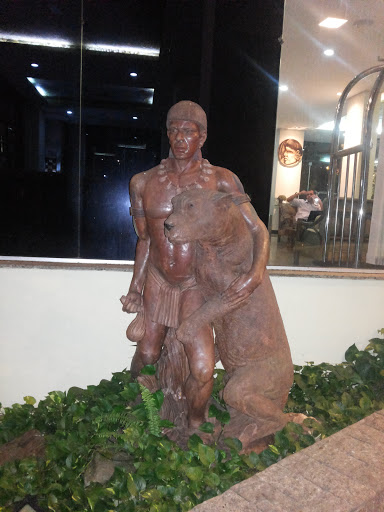 Hotel Amazon Sculpture