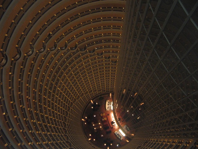 [jinmao atrium[2].jpg]