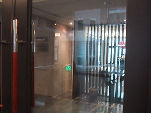 ap_20071016102545759