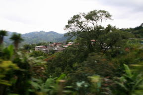 Las construcciones sobre una ladera en Costa Rica